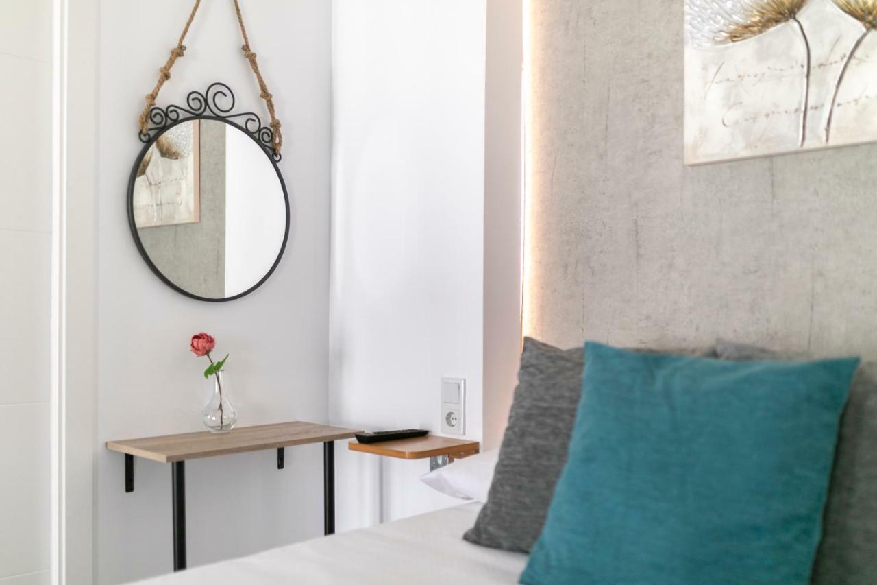 Romar Montesa 3 Apartment Malaga Bagian luar foto